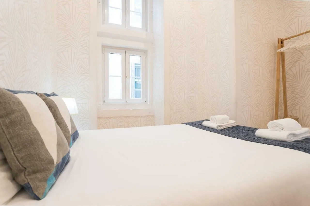 Baixa Modern Three-Bedroom Apartment - By Lu Holidays Lisboa