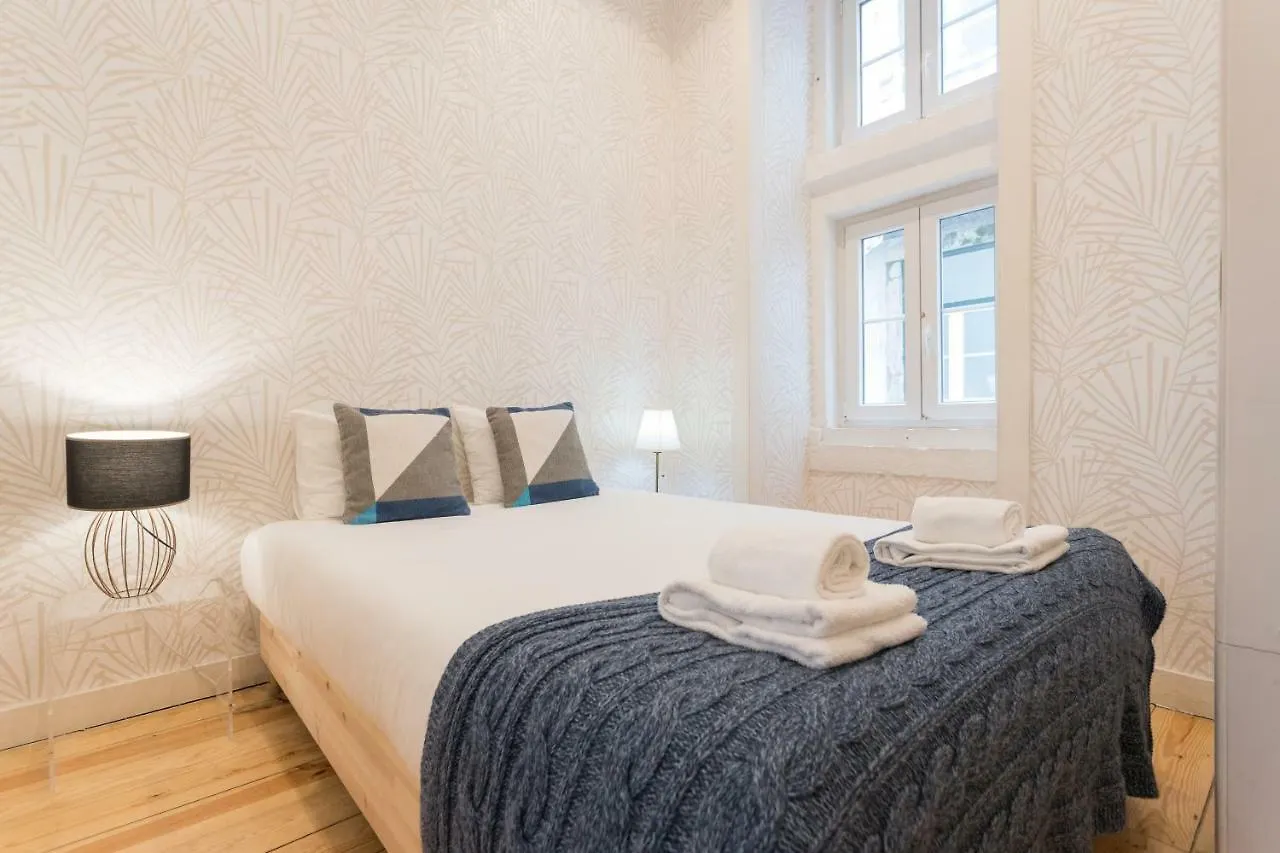 Baixa Modern Three-Bedroom Apartment - By Lu Holidays Lisboa