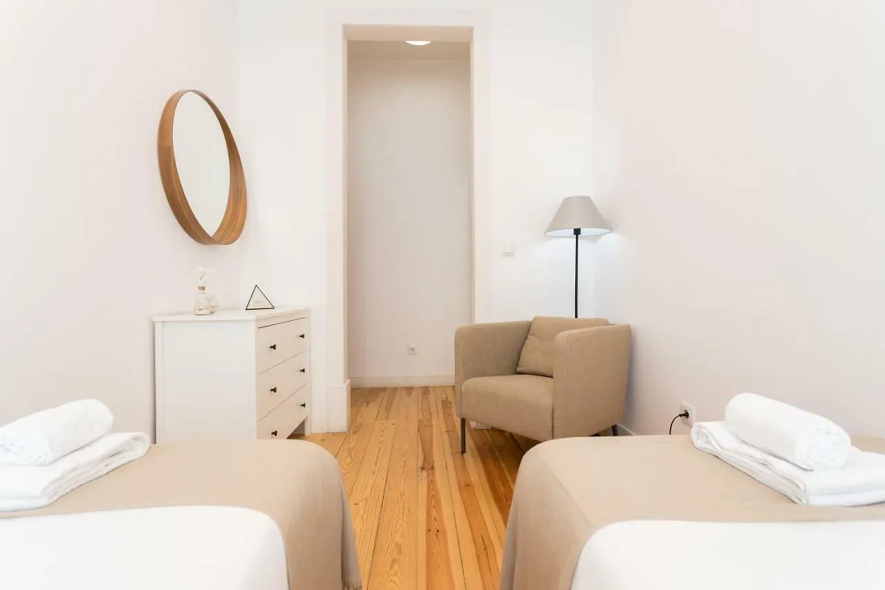 Baixa Modern Three-Bedroom Apartment - By Lu Holidays Lisboa